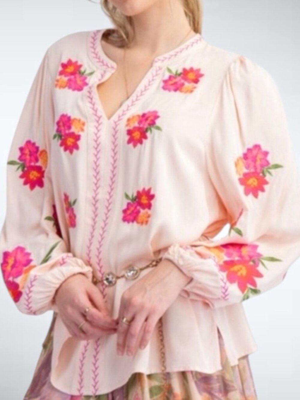NWT Easel Floral Embroidered Long Sleeve Top in Blush Size S